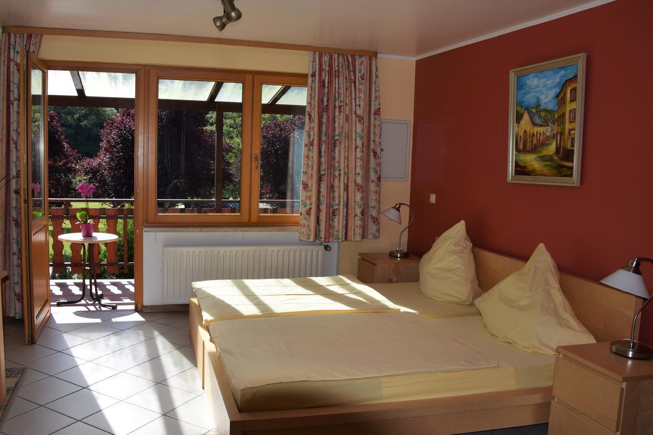 Camping De L'Our Appartements Vianden Exteriér fotografie